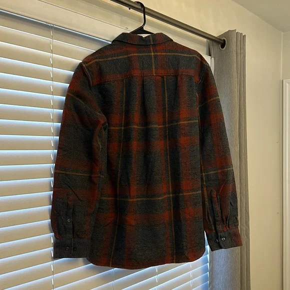 The North Face mid weight flannel shirt. - Picture 2 of 5